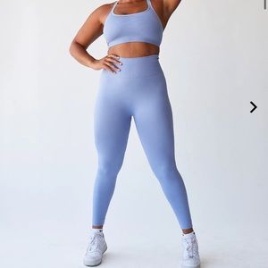 SET ACTIVE: sculptflex leggings in sky